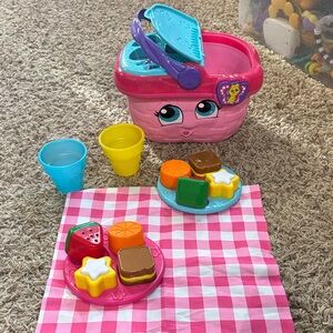 LeapFrog Shapes & Sharing Picnic Basket.